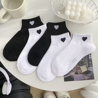Heart Sneak Sneakersocken Damen 5er Set mit Herz in Schwarz und Weiß
